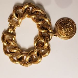 AUTHENTIC Gold link Medusa bracelet